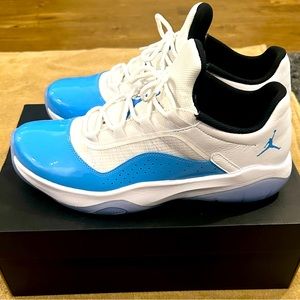 Air Jordan 11 CMFT LOW
